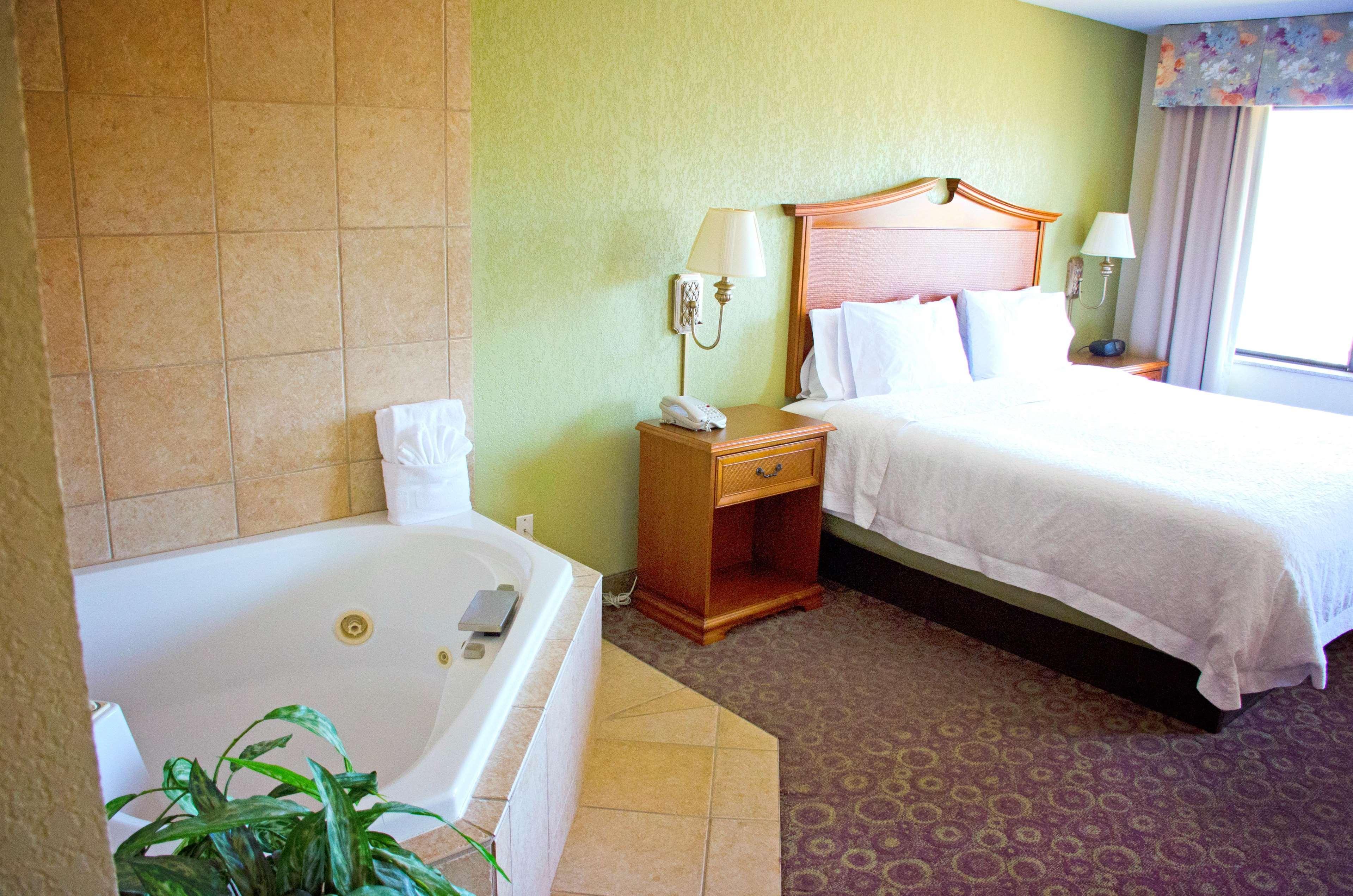 Hampton Inn & Suites College Station Exterior foto