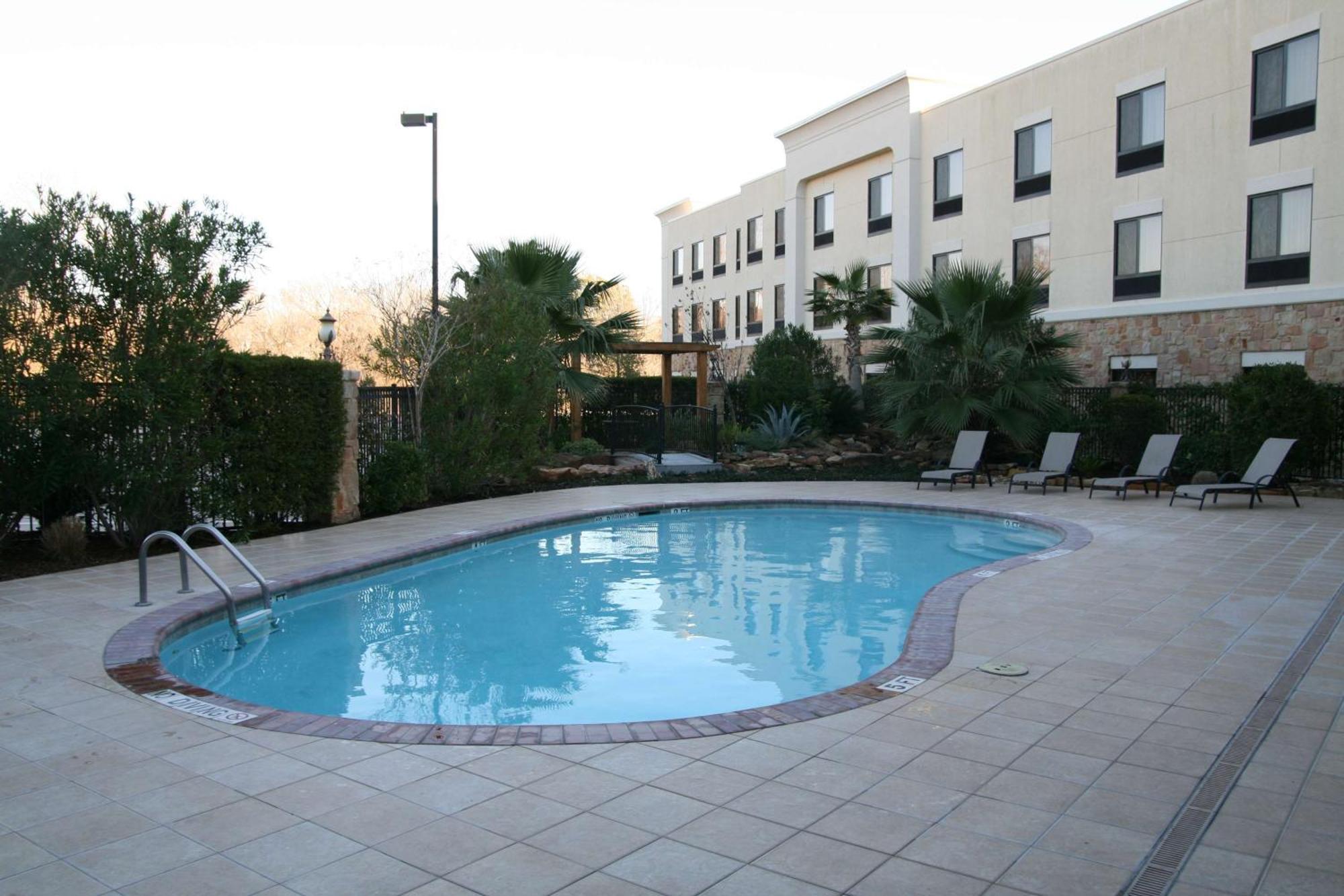 Hampton Inn & Suites College Station Exterior foto